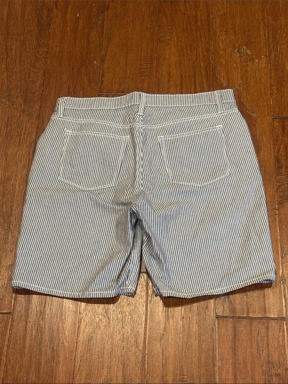 Size 8 Lee Midrise Blue and White Striped Cotton Shorts - Picture 8 of 9